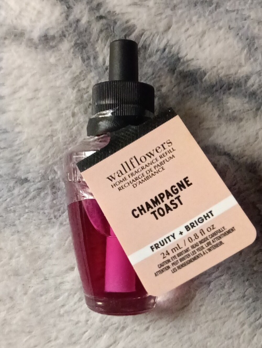 Bath & Body Works Pink Champagne Toast Wallflowers Refill - Picture 4 of 4